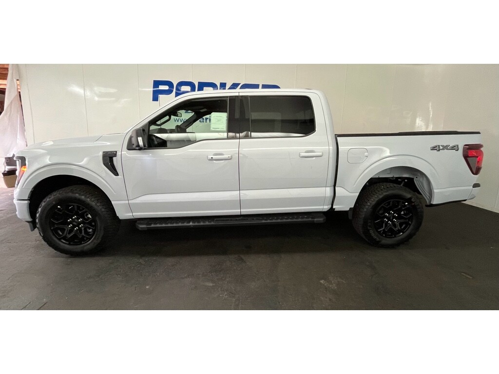 2025 Ford F-150 XLT photo 2