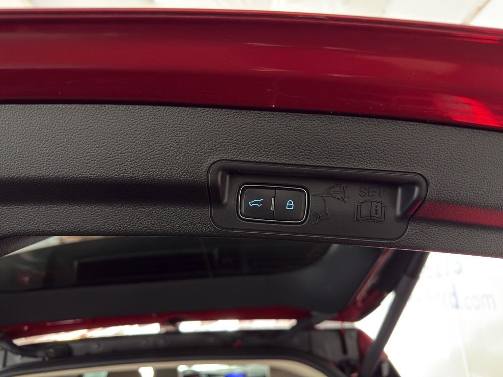 2022 Ford Explorer XLT - Photo 23