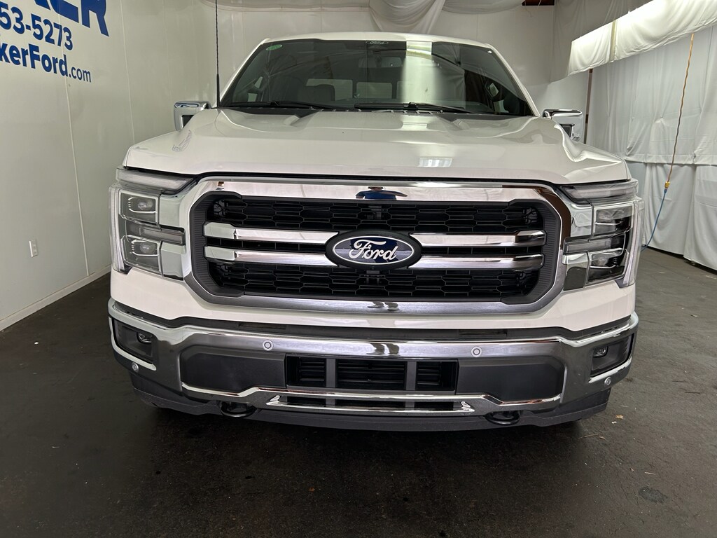 2025 Ford F-150 Lariat photo 4