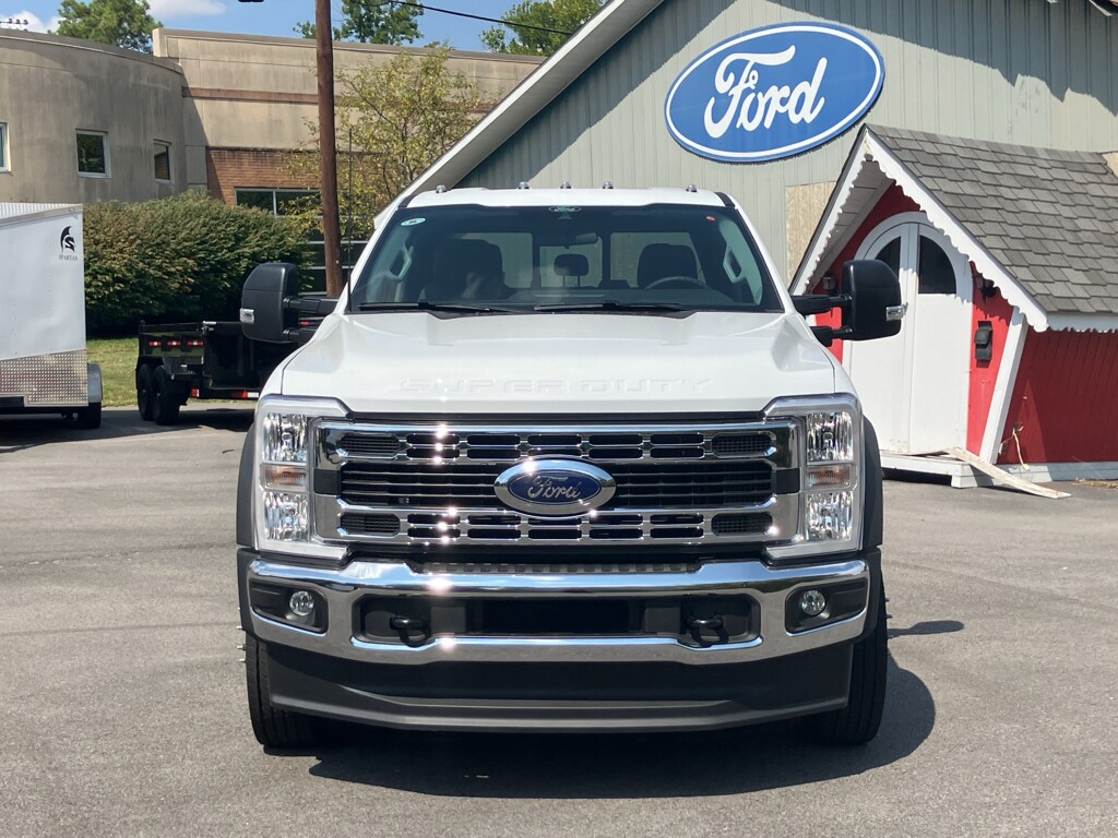 2026 Ford F-450 XL photo 2