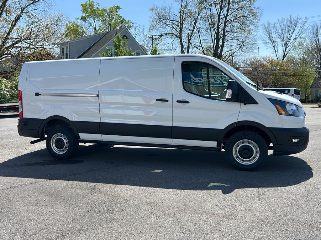 2025 Ford Transit Cargo Van photo 4