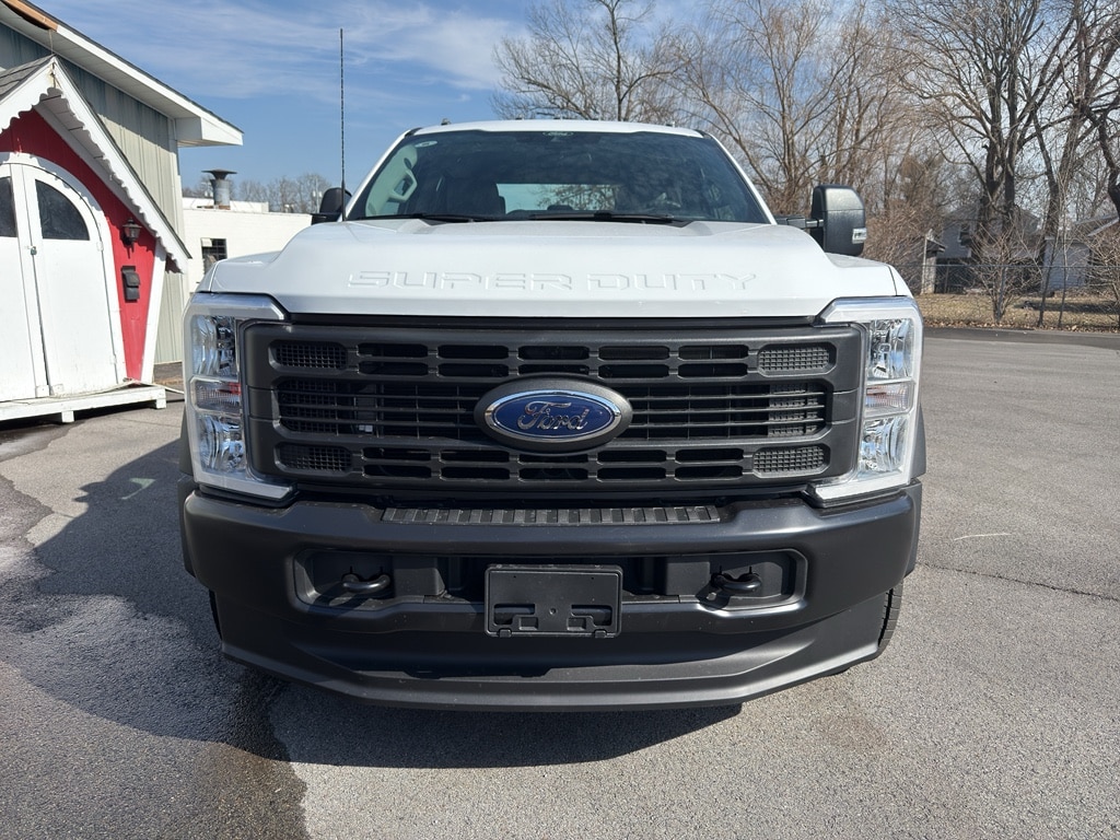 2026 Ford F-450 Super Duty Chassis Cab XL - Photo 5