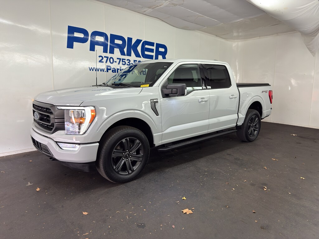 2023 Ford F-150 XLT photo 2