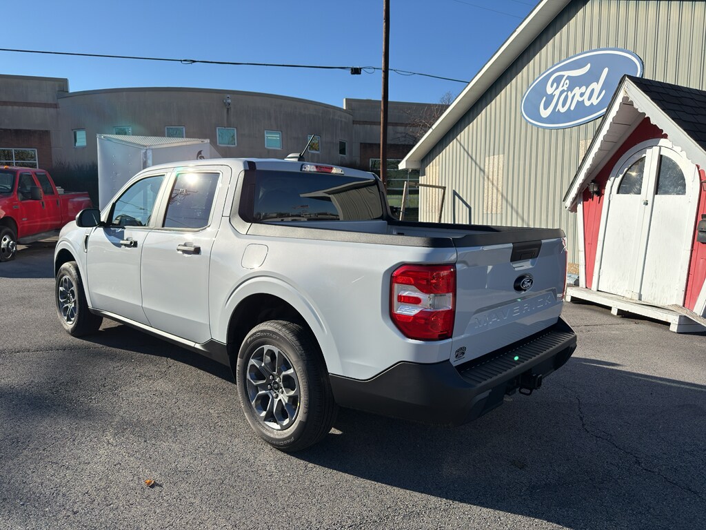 2025 Ford Maverick XLT photo 3