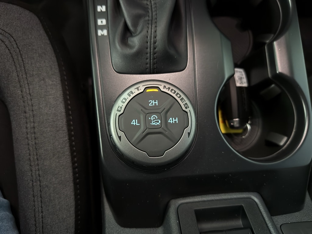 2025 Ford Bronco 4-Door Base - Photo 11