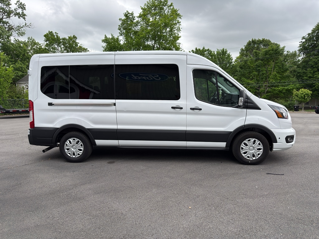 Used 2025 Ford Transit Wagon XLT Wagon