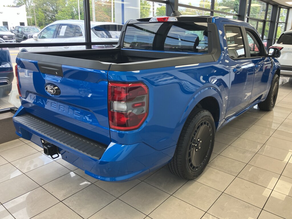 2025 Ford Maverick photo 3