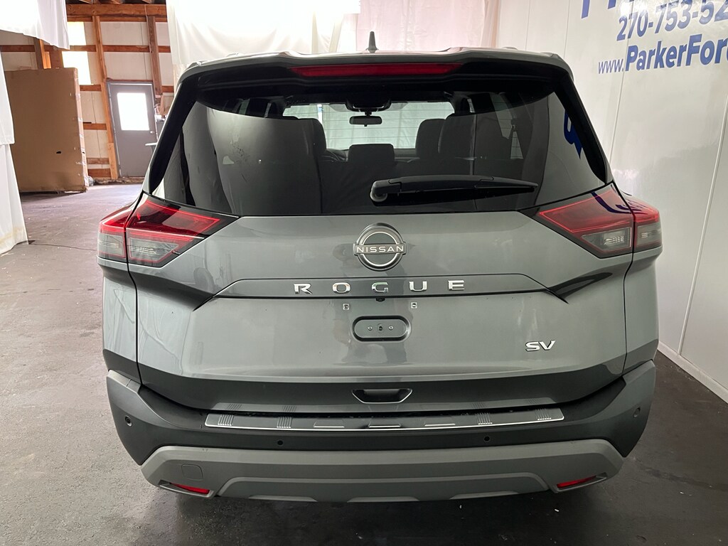 2023 Nissan Rogue SV photo 3