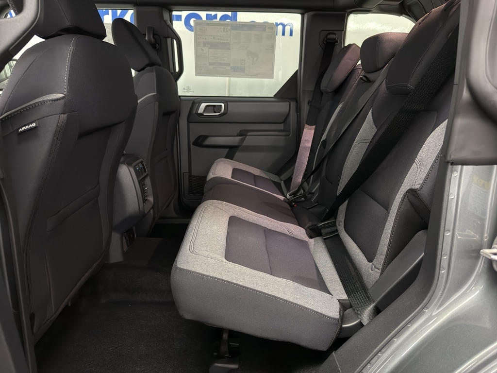 2025 Ford Bronco 4-Door Base - Photo 7
