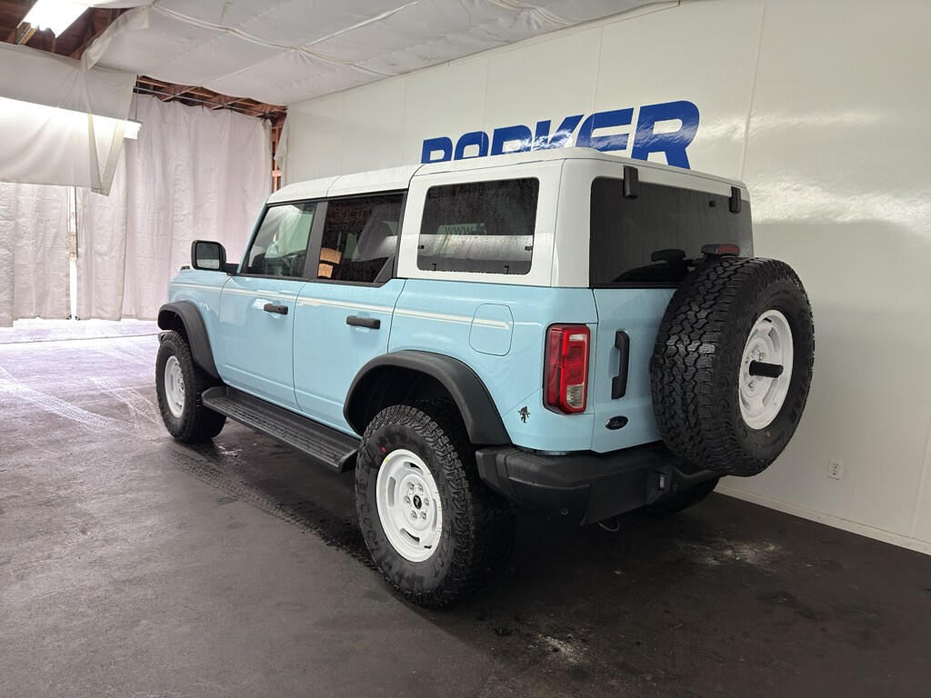 2025 Ford Bronco Heritage First Edition photo 3