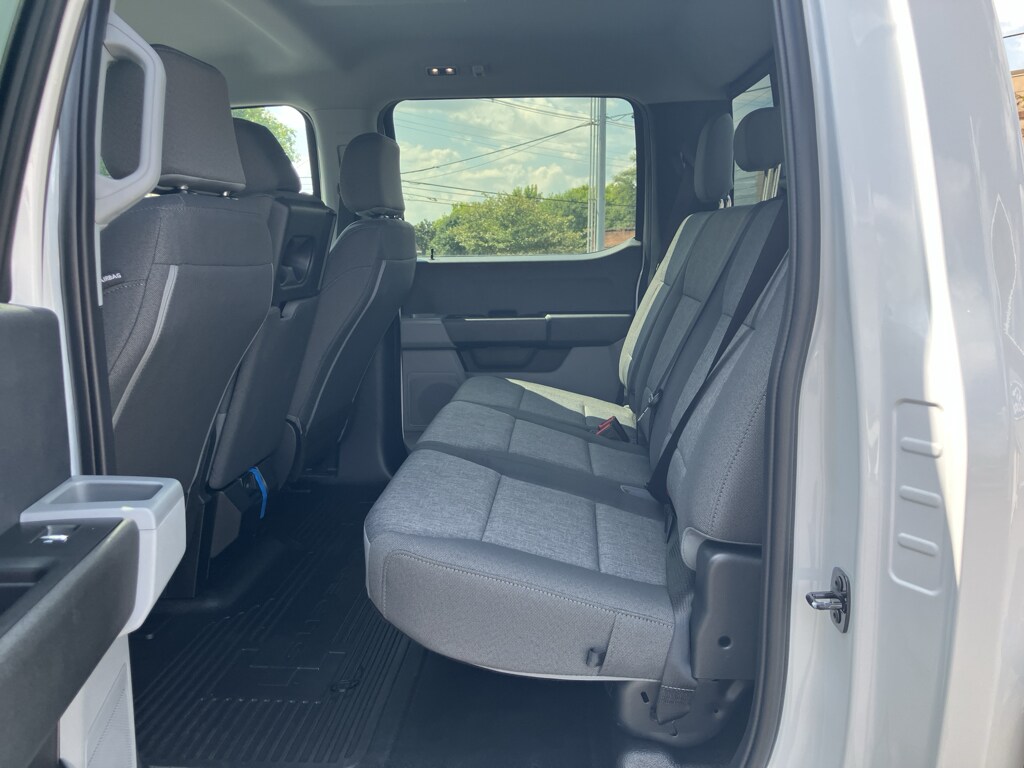 2026 Ford F-450 Super Duty Chassis Cab XL - Photo 13