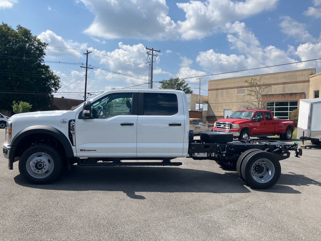 2026 Ford F-450 Super Duty Chassis Cab XL - Photo 6