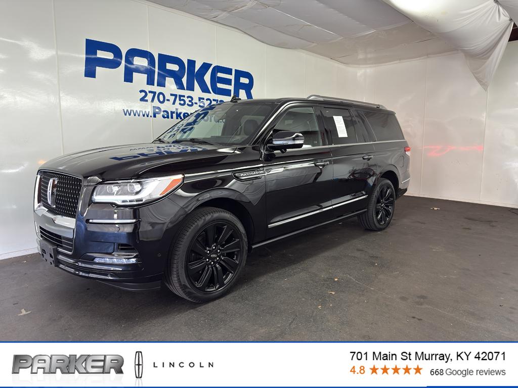 2023 Lincoln Navigator Reserve L's photo