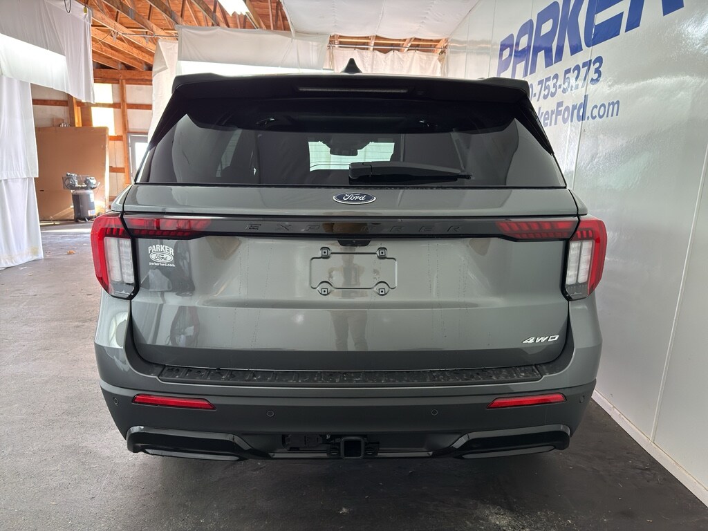 2026 Ford Explorer ST-Line - Photo 4
