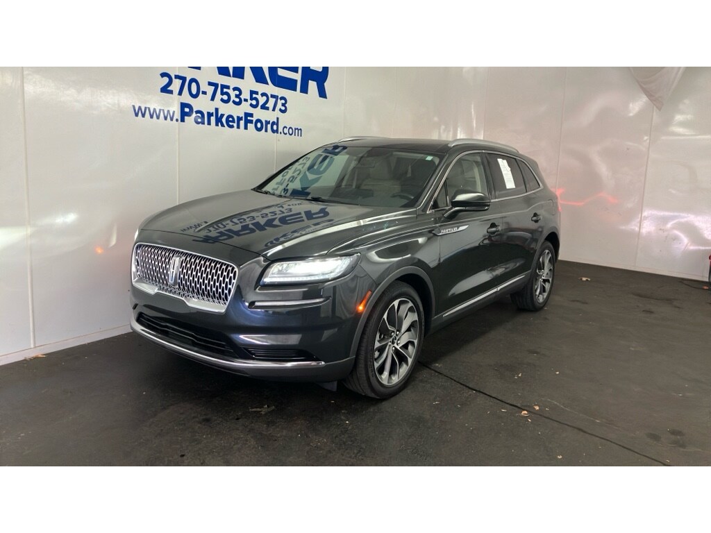 2022 Lincoln Nautilus Reserve photo 3