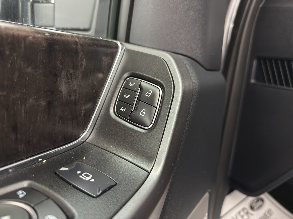2025 Ford F-250 Super Duty Lariat - Photo 12