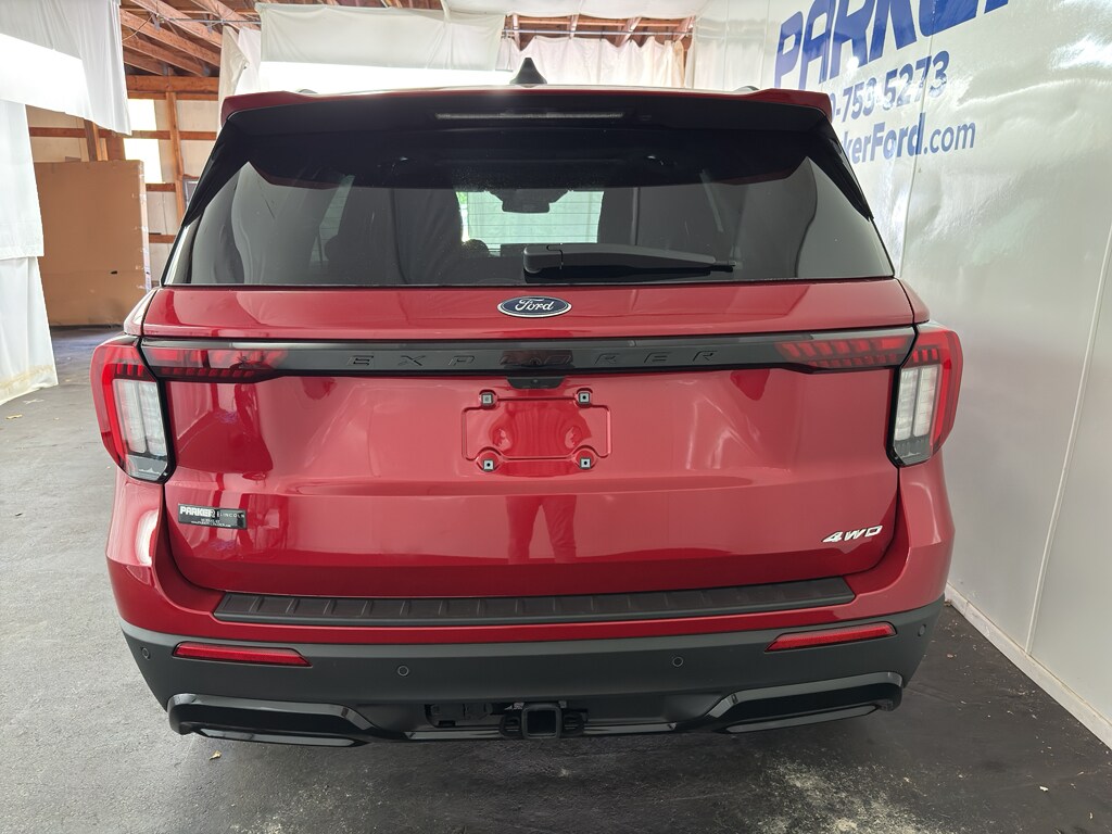2025 Ford Explorer ST-Line photo 4
