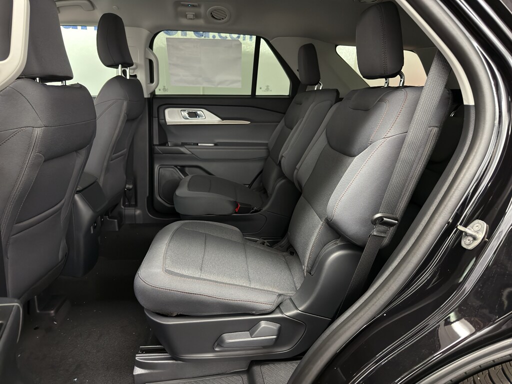 2026 Ford Explorer Active - Photo 7