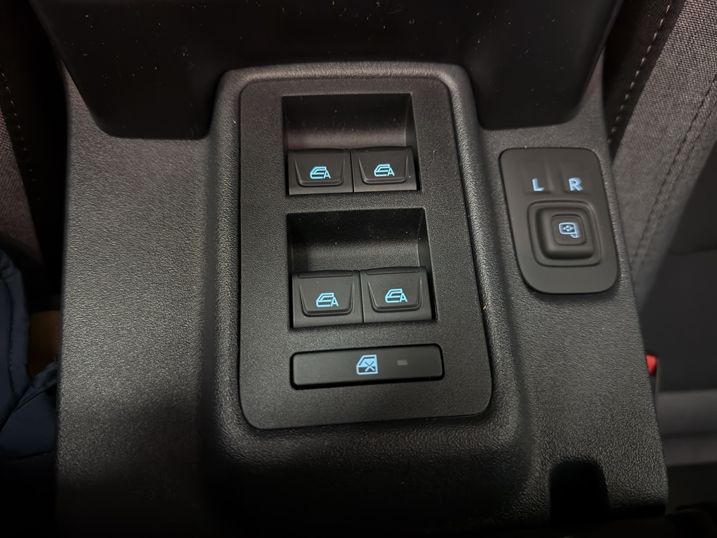 2025 Ford Bronco 4-Door Base - Photo 12