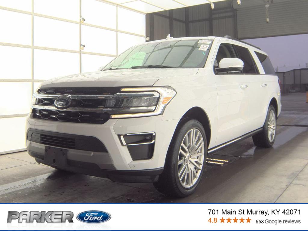 2023 Ford Expedition Limited's photo