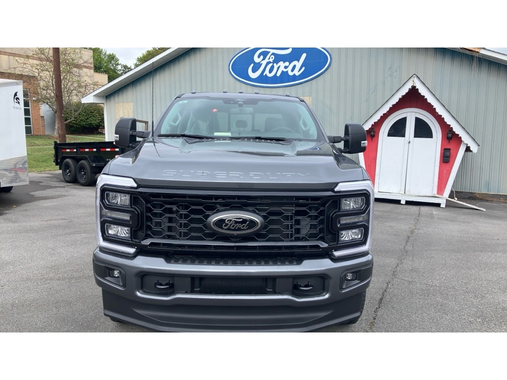 New 2026 Ford F-250 XLT Crew Cab