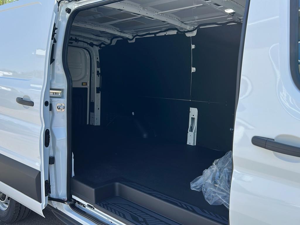 2025 Ford Transit Van Base - Photo 17
