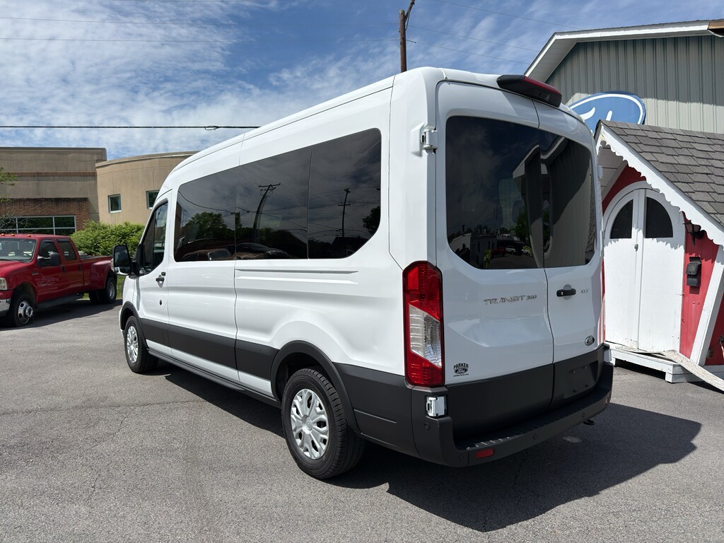 Used 2025 Ford Transit Wagon XLT Wagon
