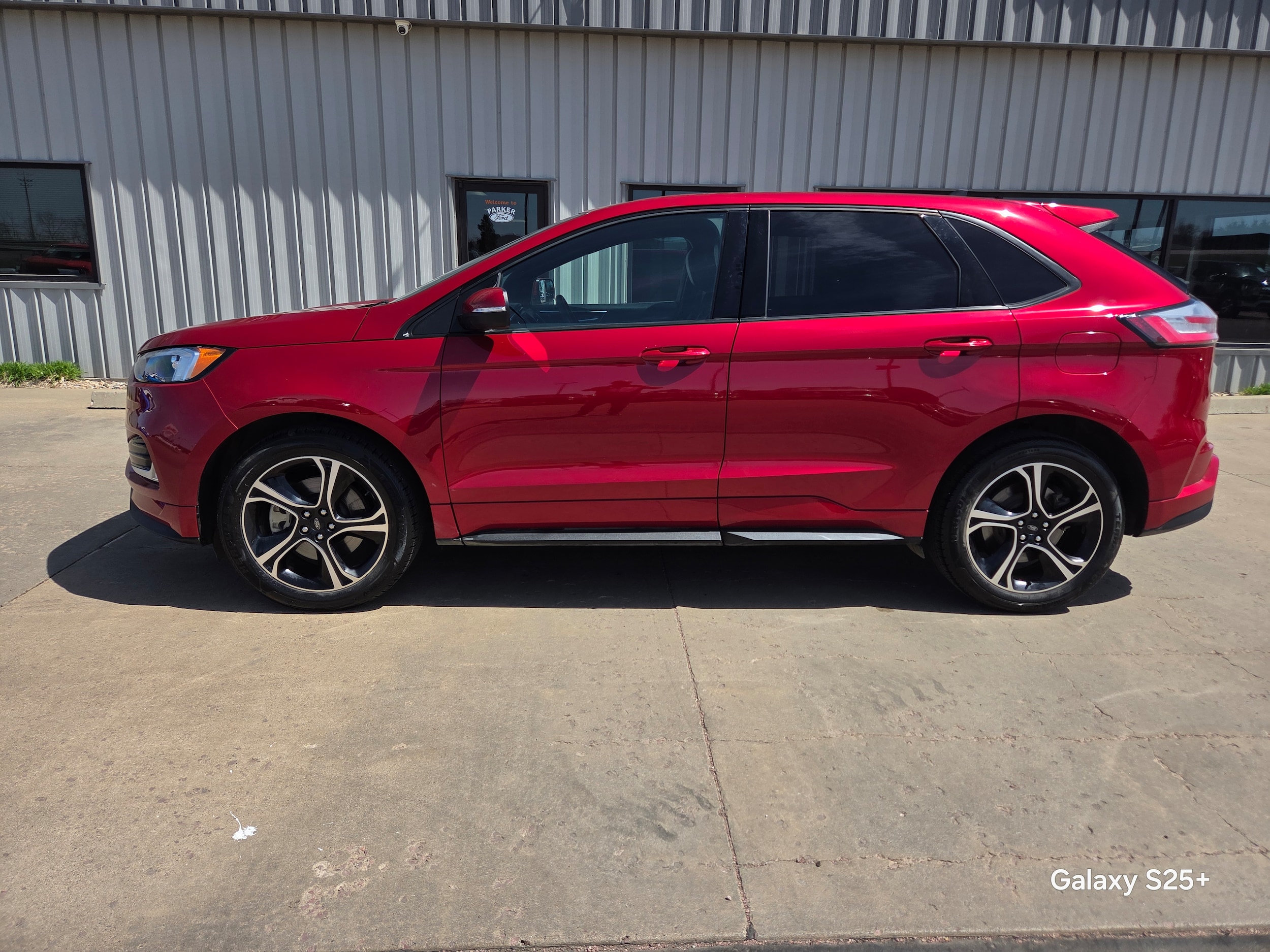 2020 Ford Edge
