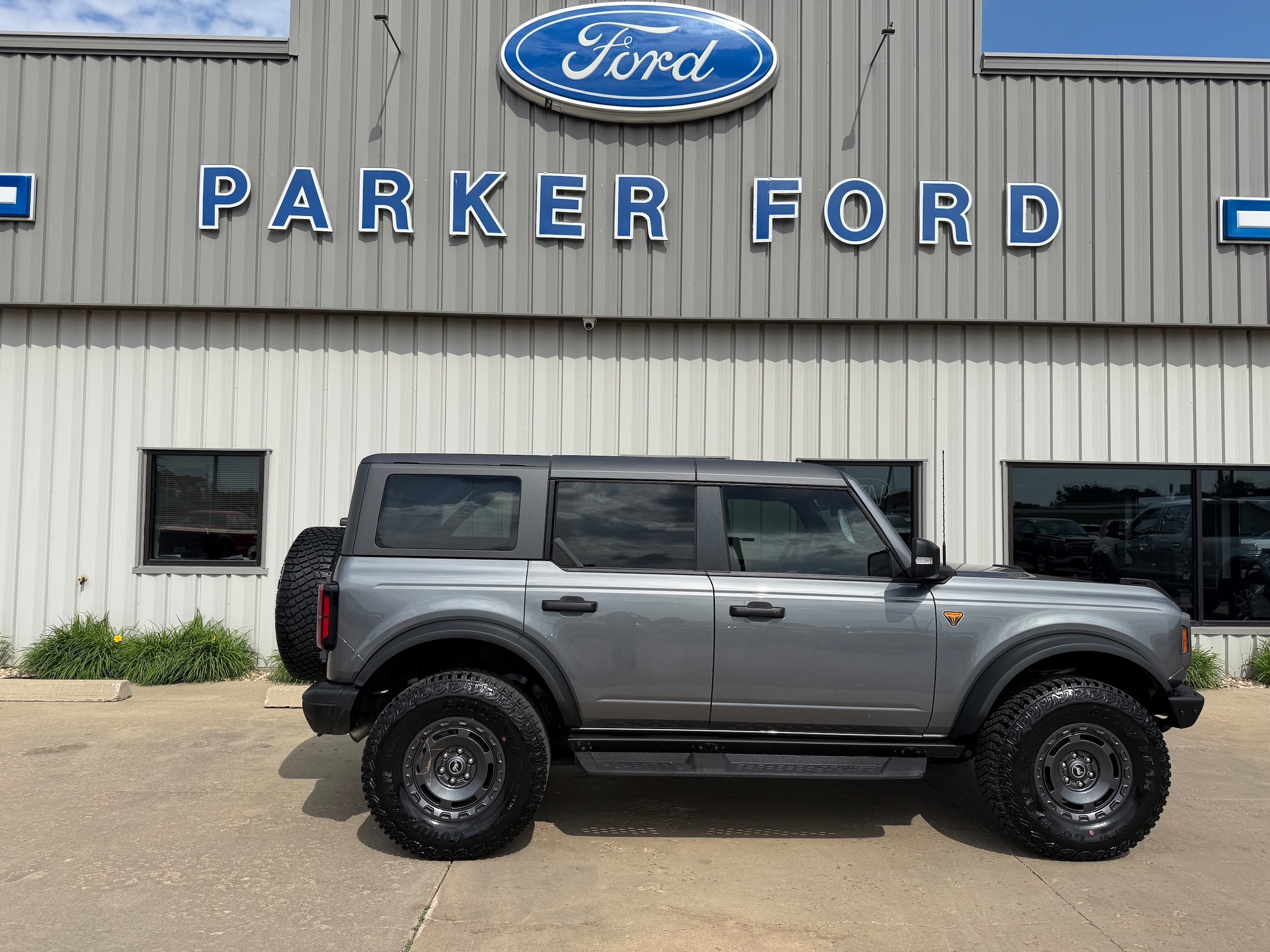 2024 Ford Bronco Badlands 4x4's photo