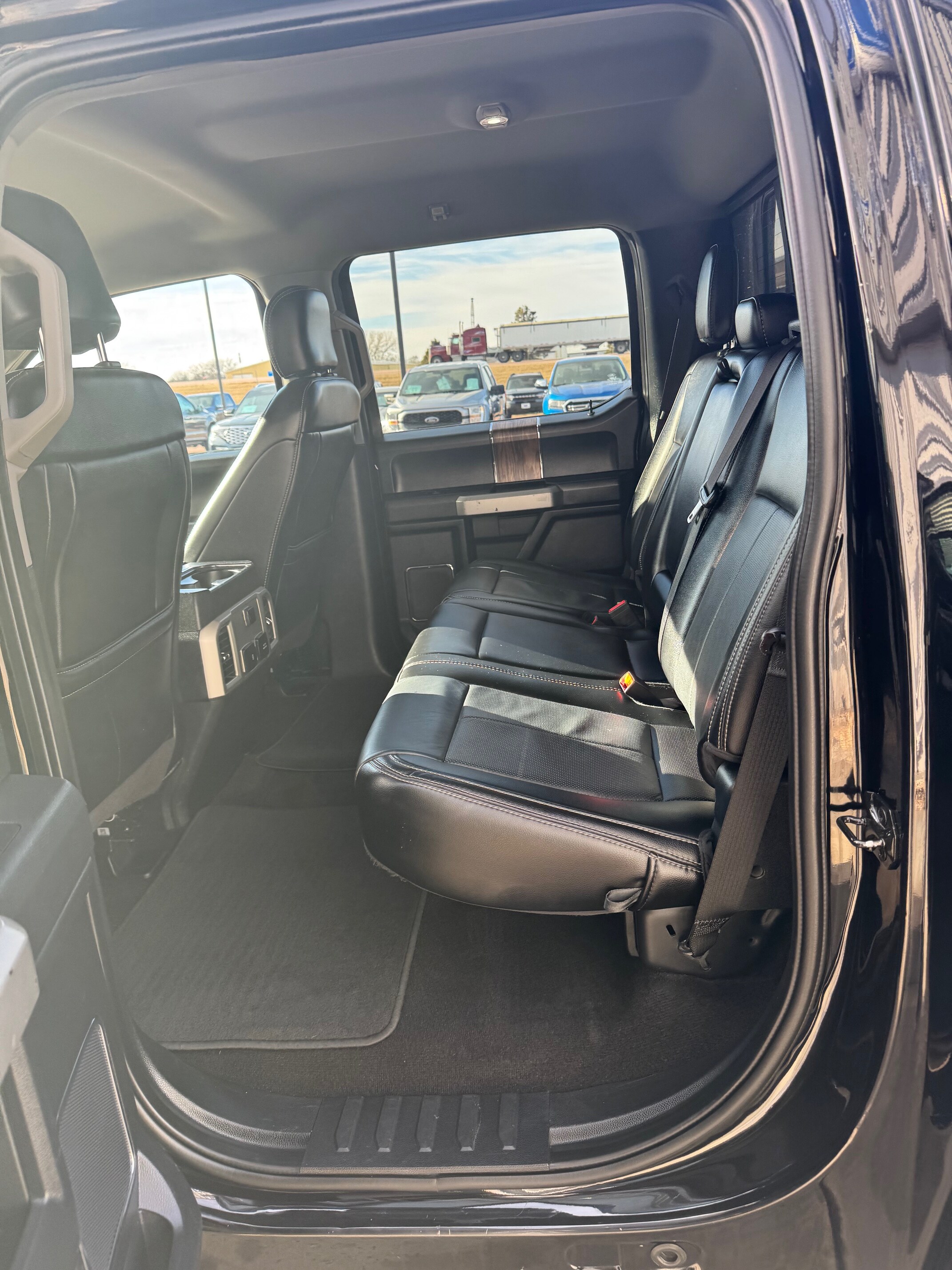 2020 Ford F-150 Lariat photo 4