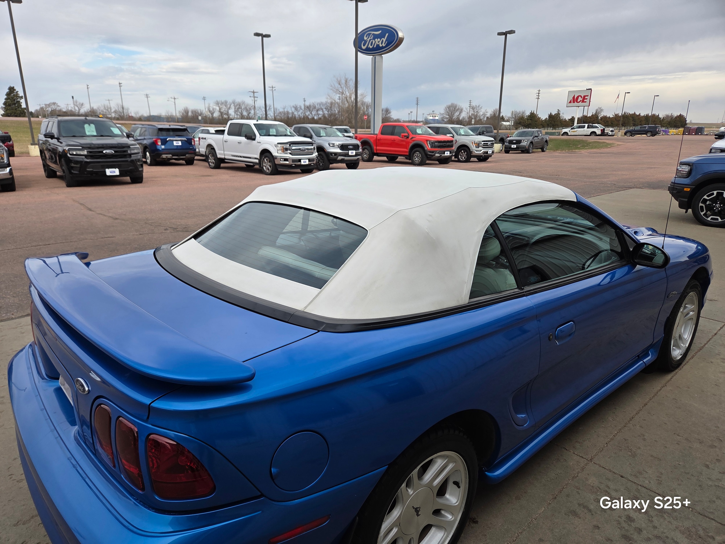 Used 1998 Ford Mustang GT with VIN 1FAFP45X5WF276222 for sale in Parker, SD