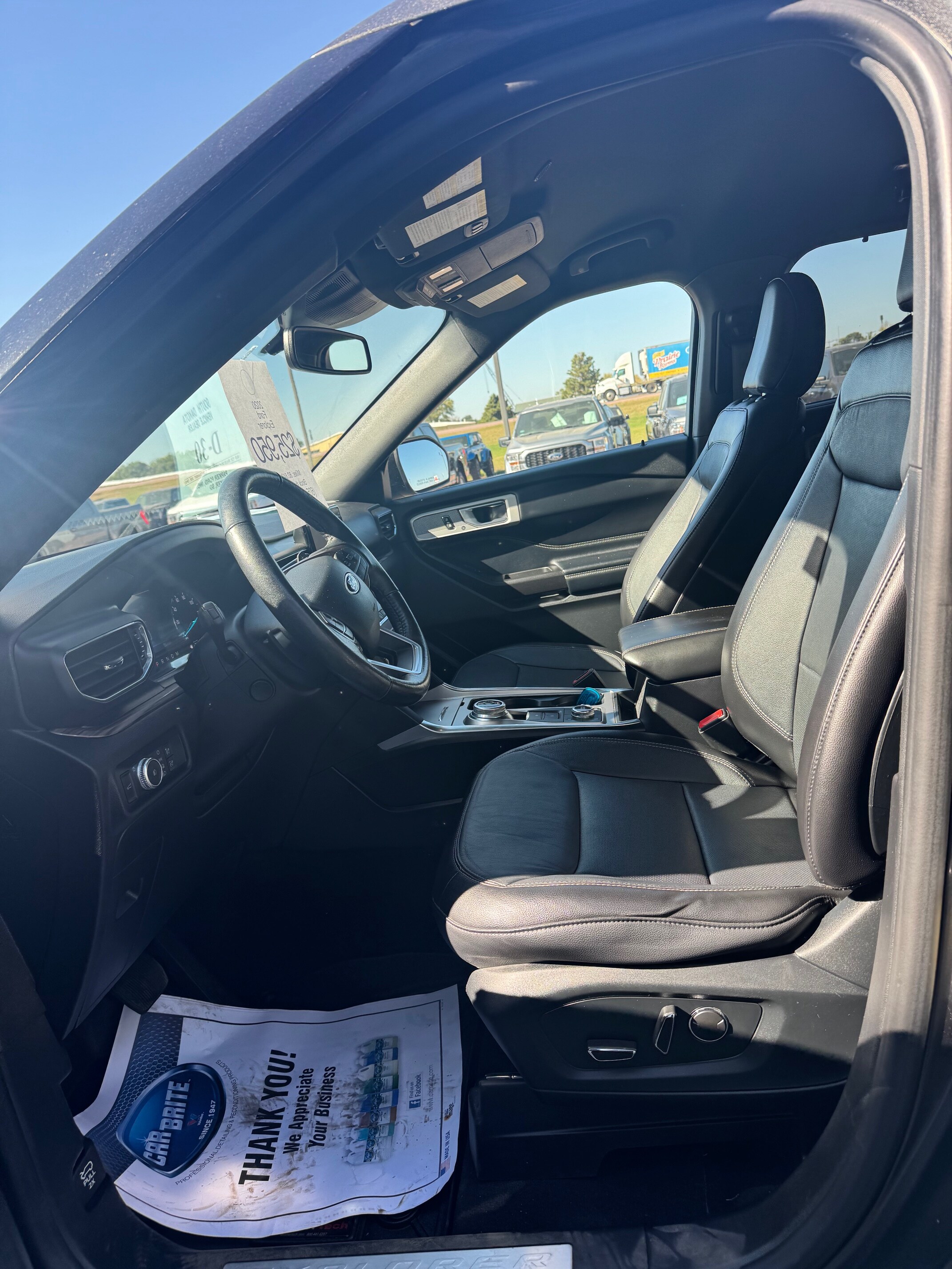 2020 Ford Explorer Limited photo 3