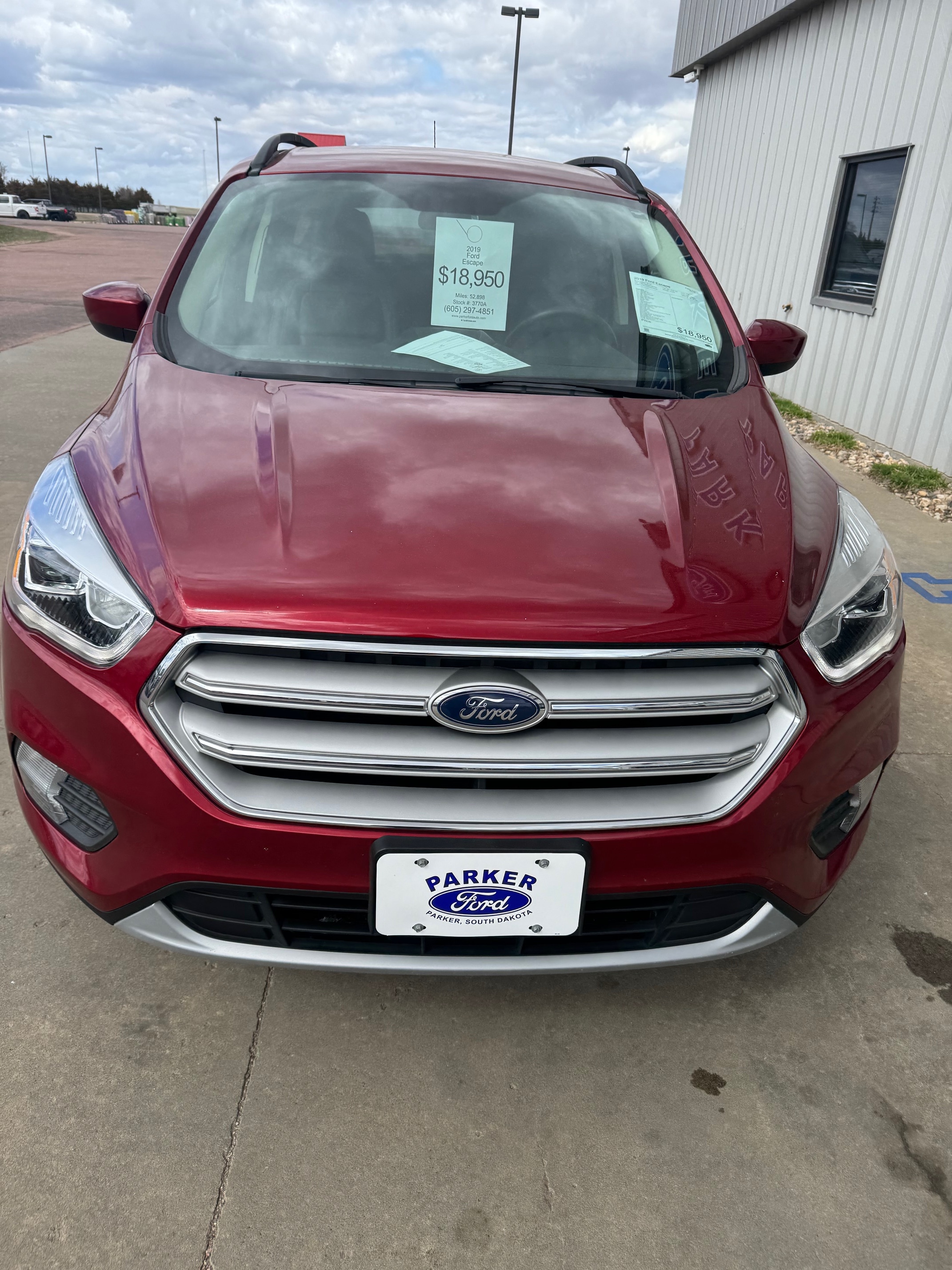 Used 2019 Ford Escape SEL with VIN 1FMCU9HD2KUB04641 for sale in Parker, SD