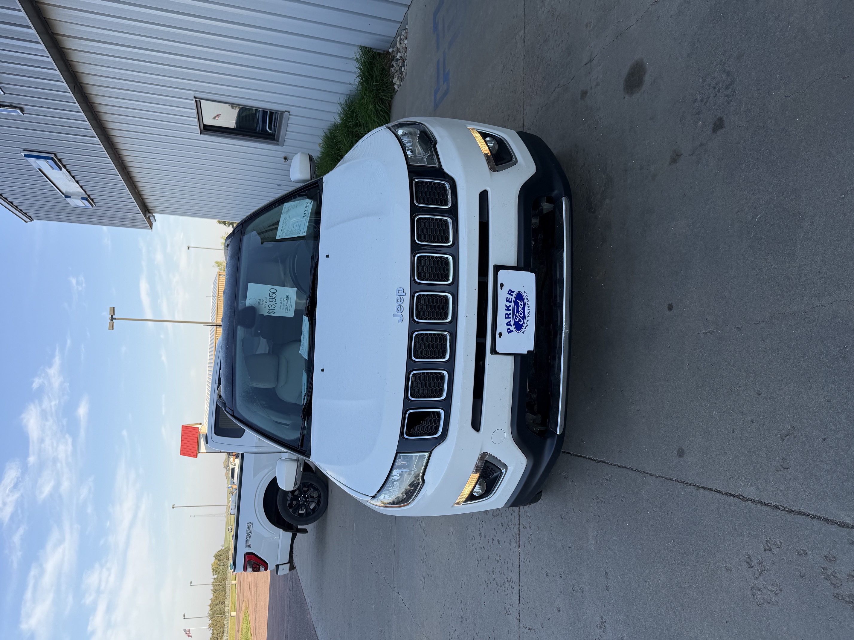 Used 2018 Jeep Compass Limited with VIN 3C4NJDCB0JT401754 for sale in Parker, SD