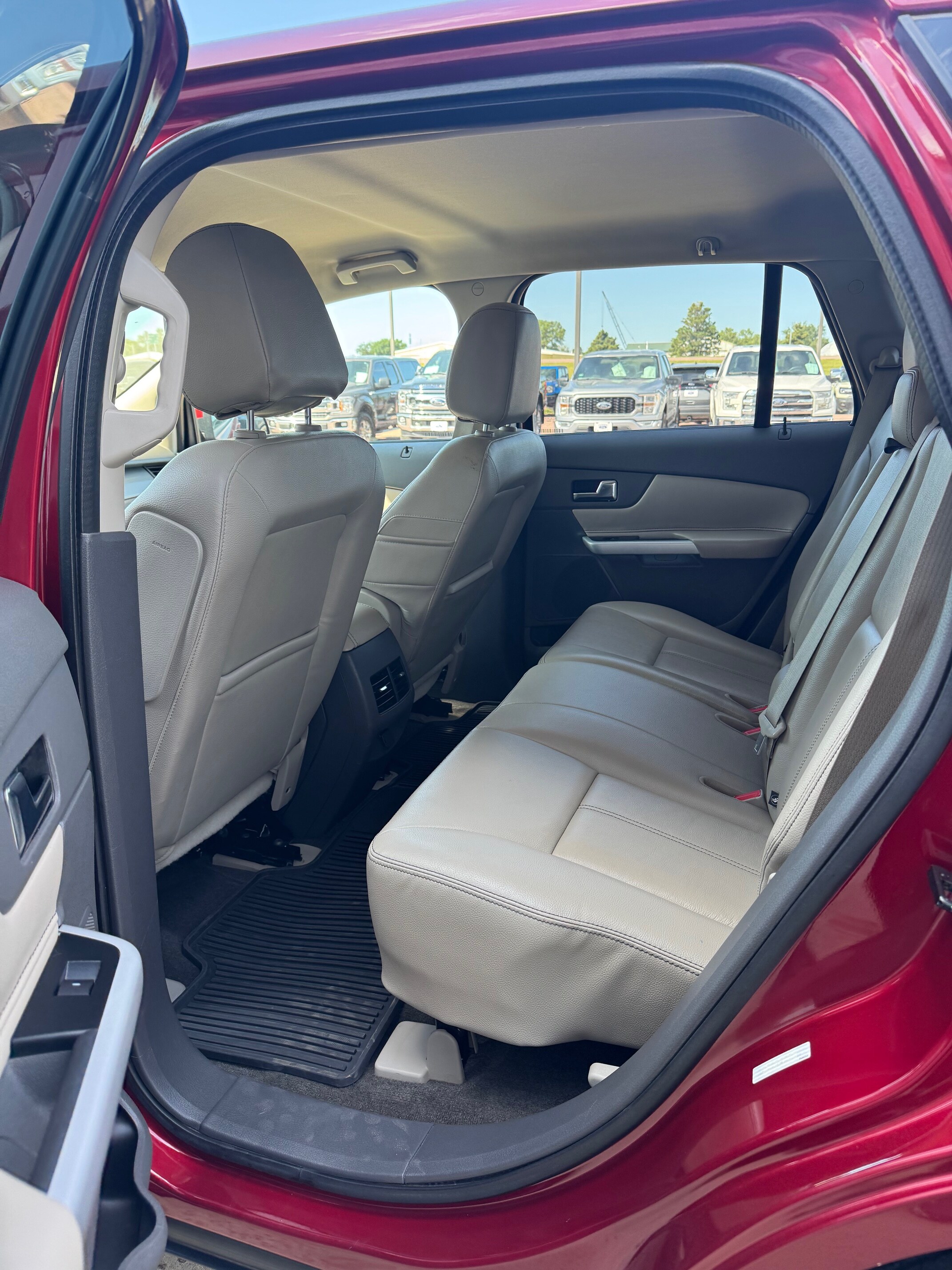 2014 Ford Edge SEL photo 4