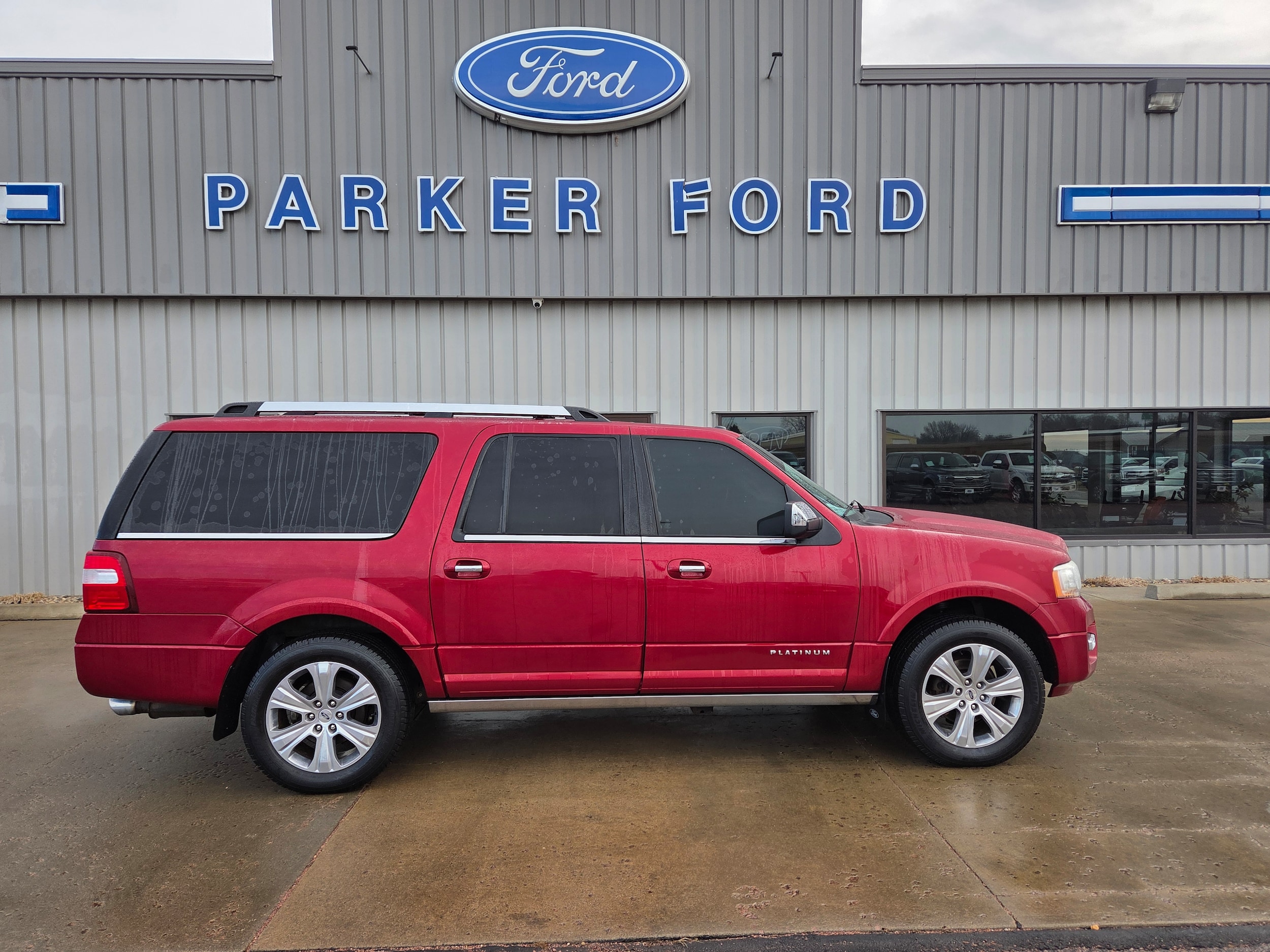 2015 Ford Expedition Platinum's photo