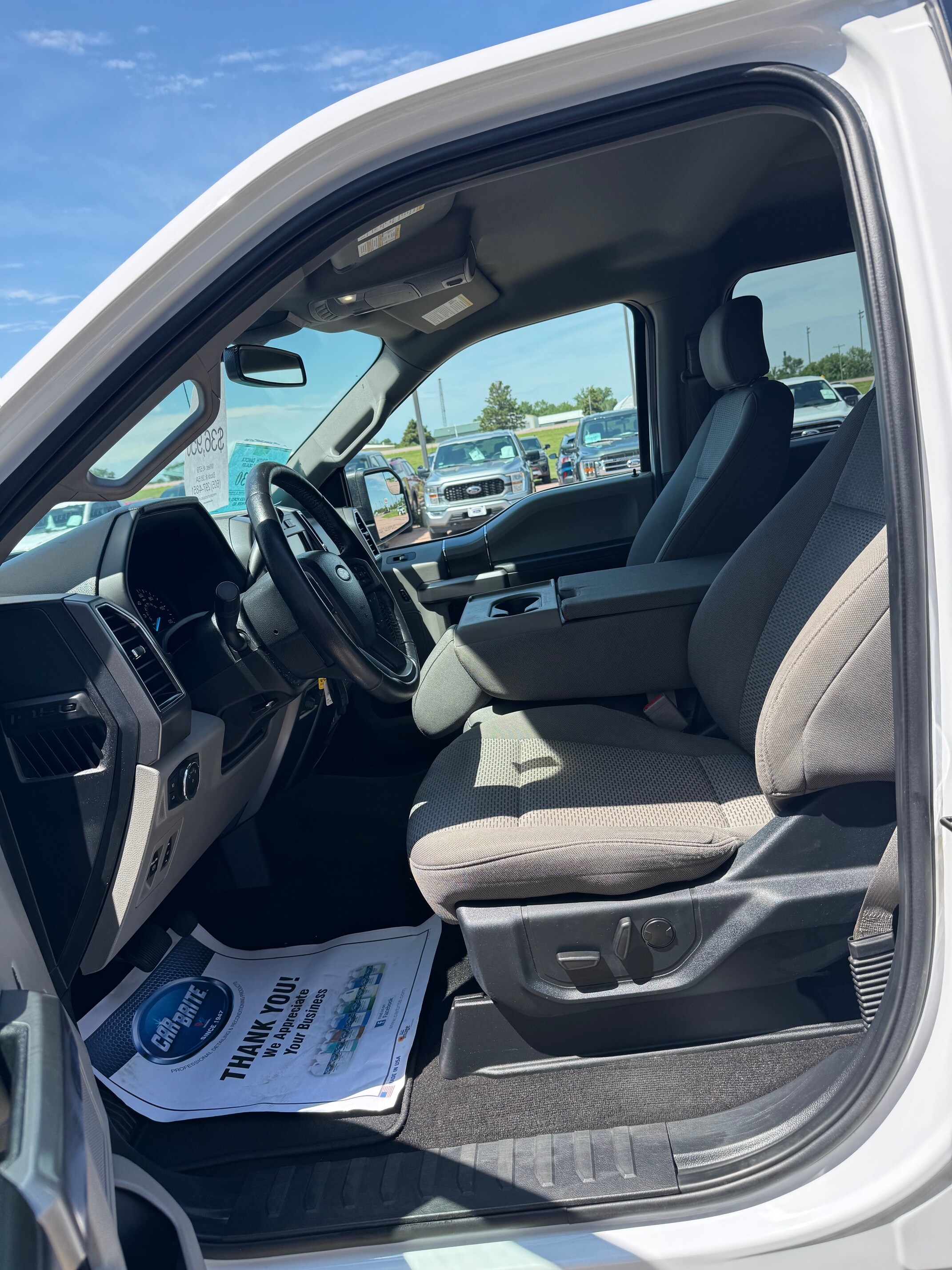 2020 Ford F-150 XLT photo 3