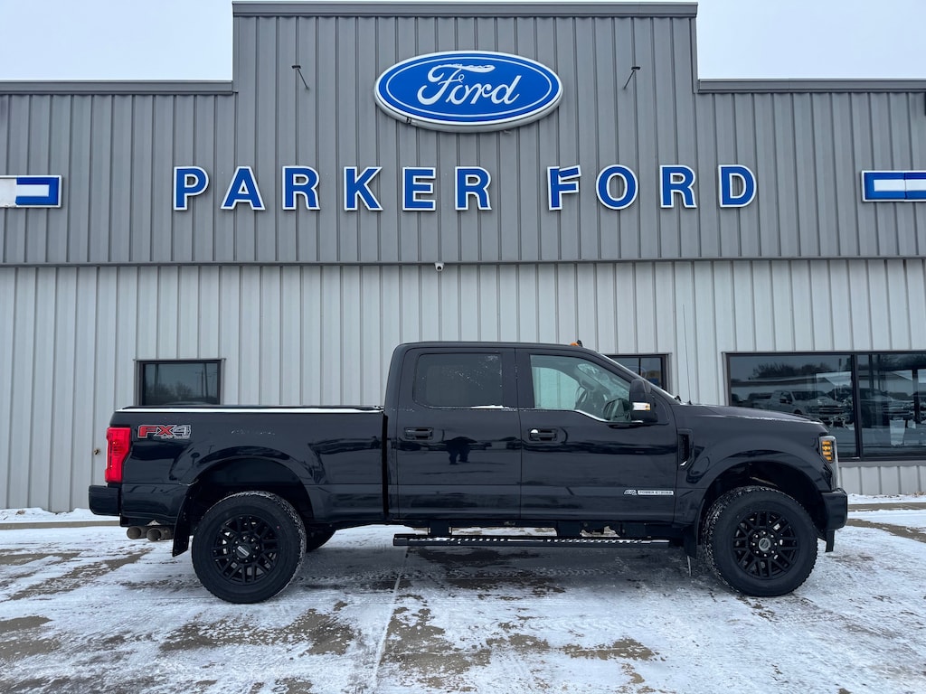 Used 2019 Ford F-350 lariat Truck Crew Cab