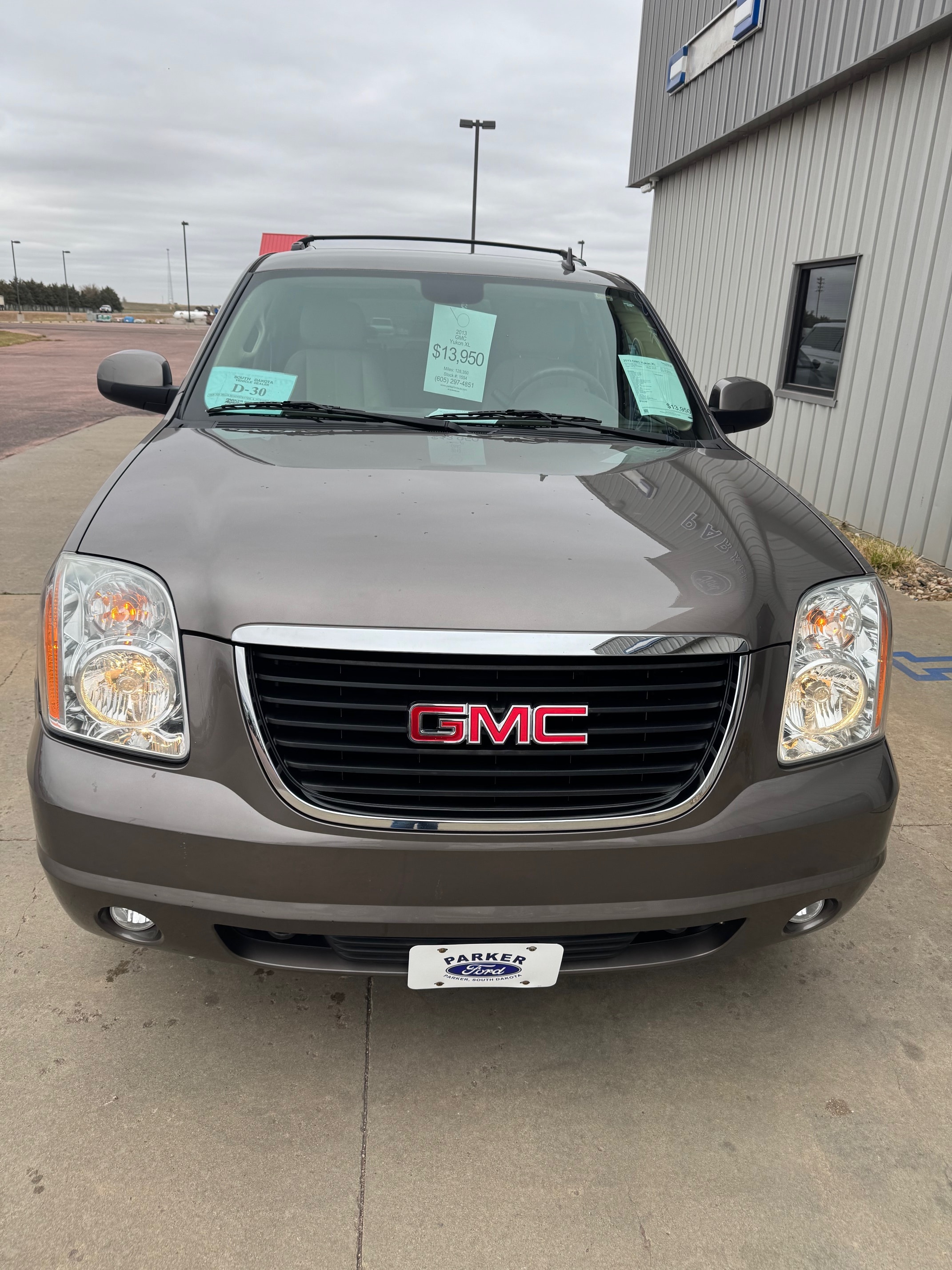 Used 2013 GMC Yukon XL SLT with VIN 1GKS2KE77DR154859 for sale in Parker, SD