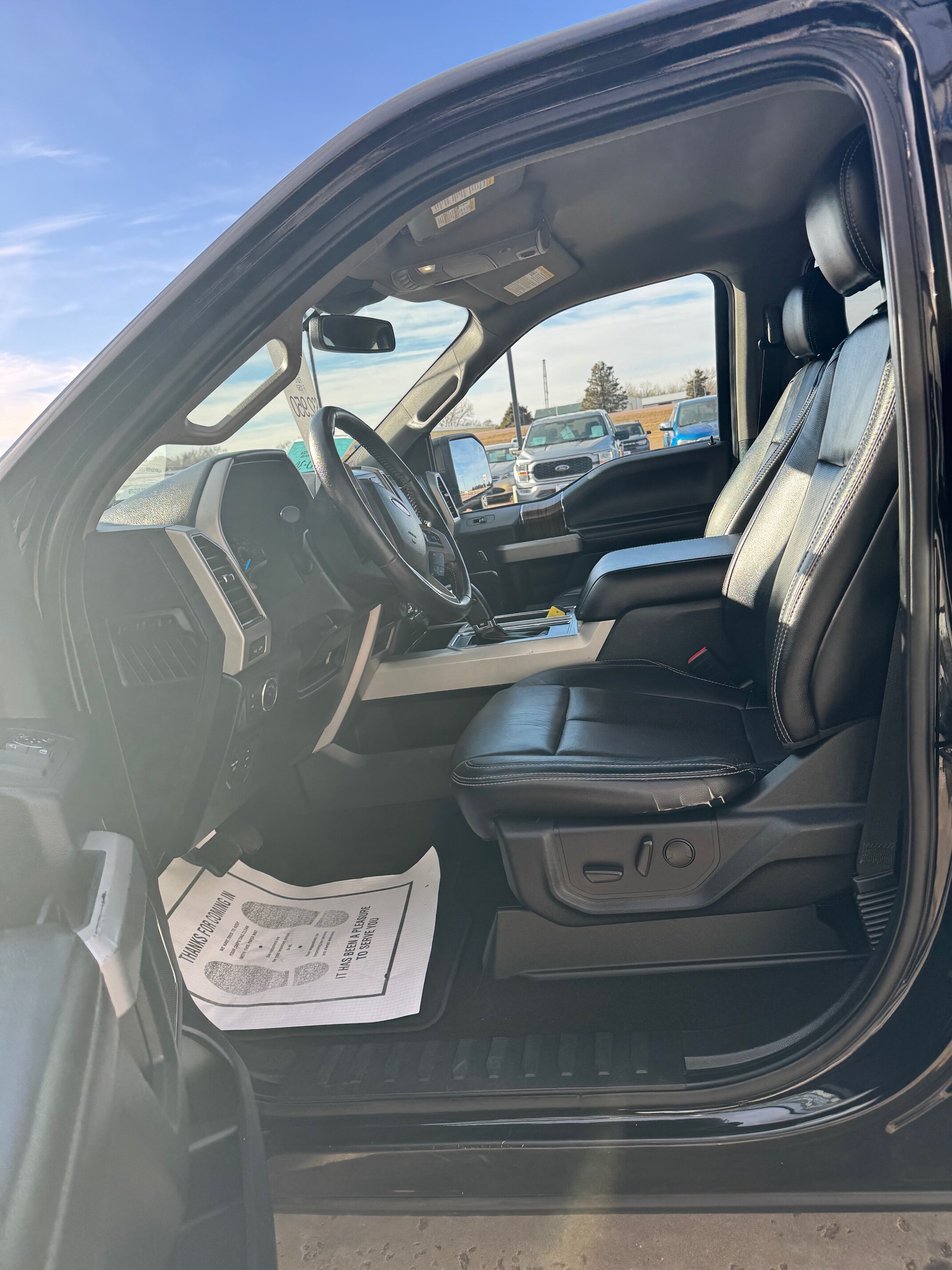 2020 Ford F-150 Lariat photo 3