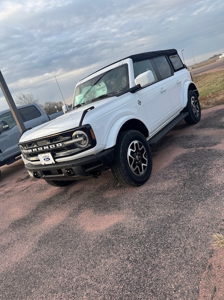 2024 Ford Bronco Outer Banks SUV