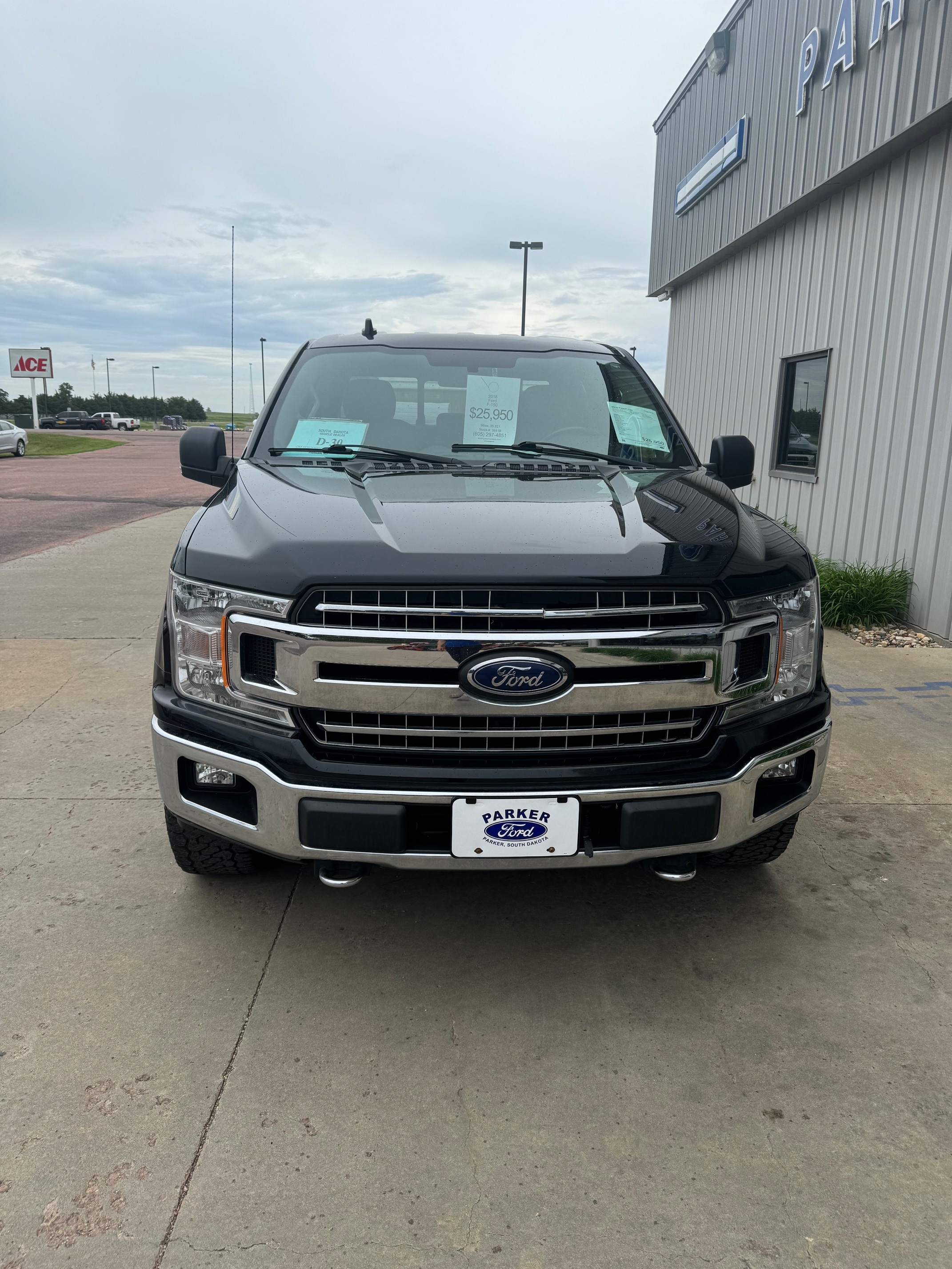 Used 2018 Ford F-150 XLT with VIN 1FTFW1EG2JFC15835 for sale in Parker, SD