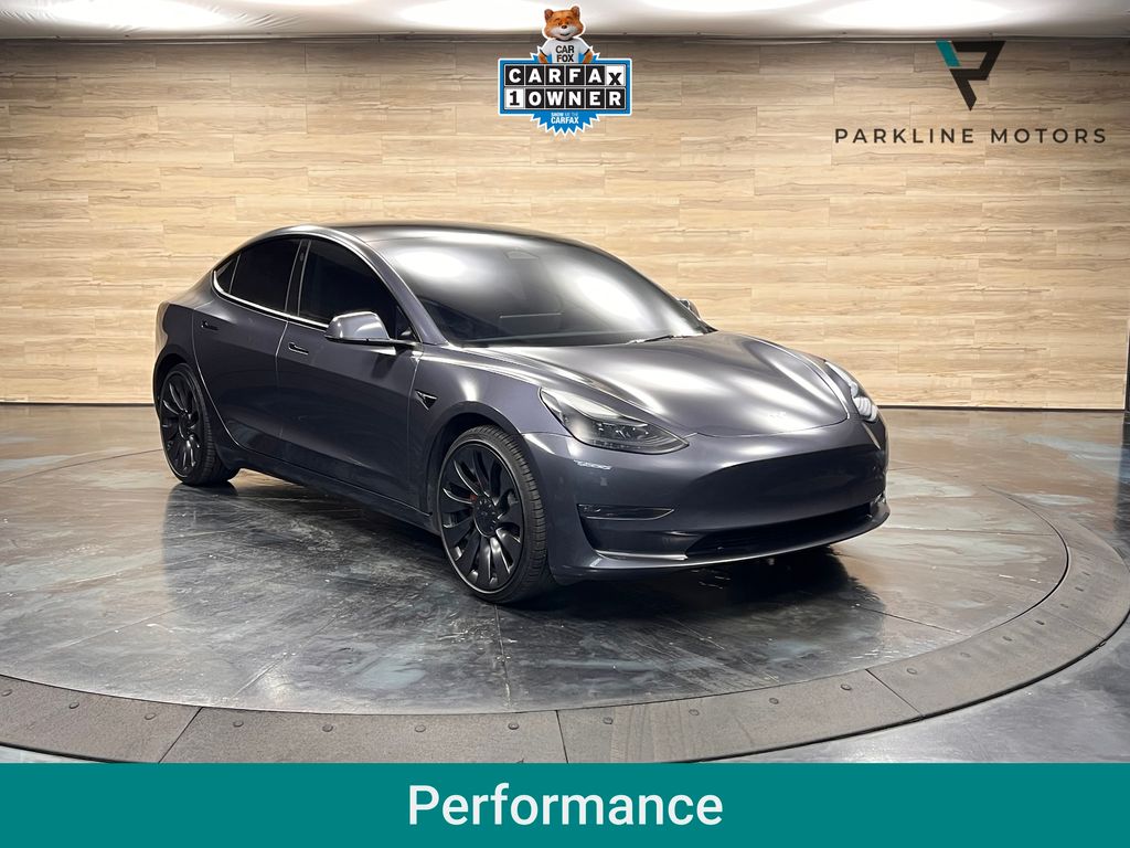 2023 Tesla Model 3 Performance's photo
