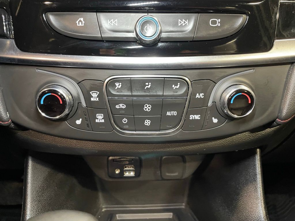 2023 Chevrolet Traverse RS - Photo 19