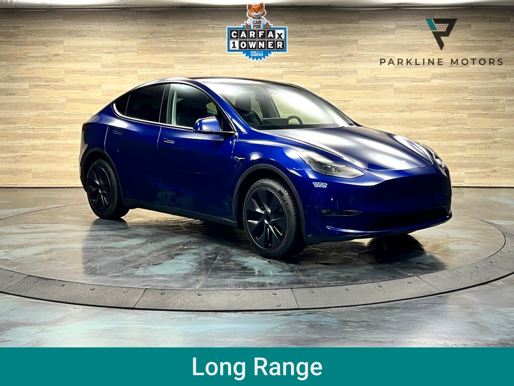 2025 Tesla Model Y Long Range Dual Motor All-Wheel Drive's photo