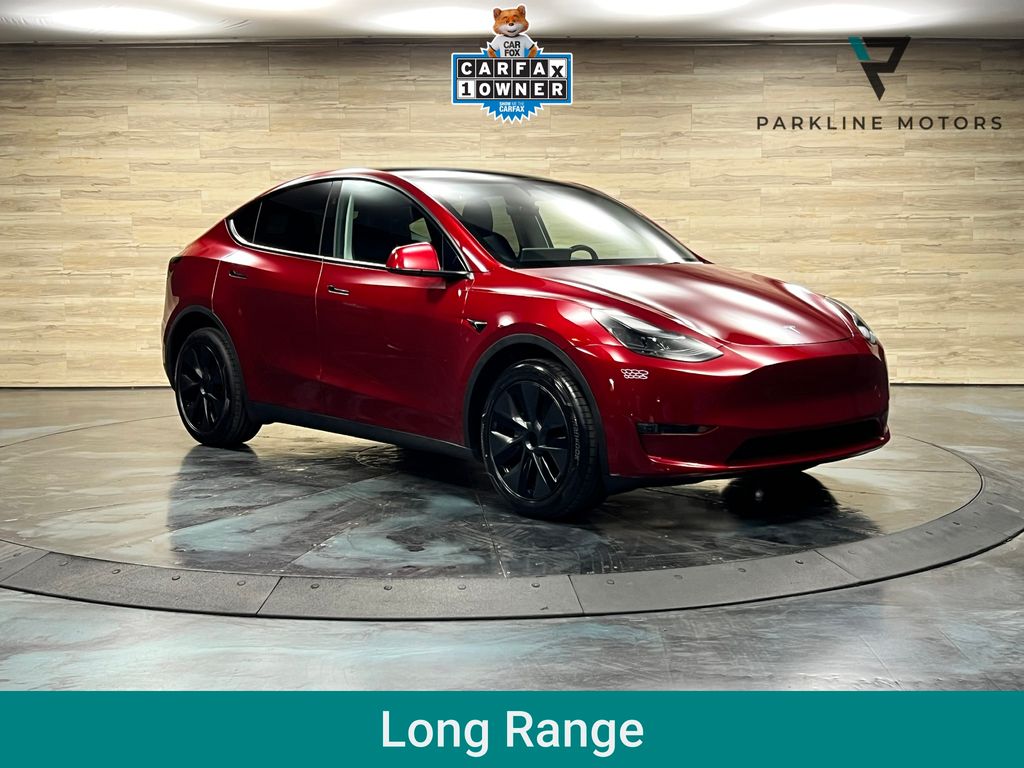 2025 Tesla Model Y Long Range Dual Motor All-Wheel Drive's photo