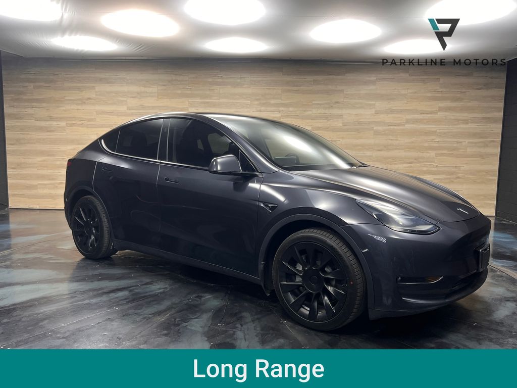 2024 Tesla Model Y Long Range Dual Motor All-Wheel Drive's photo