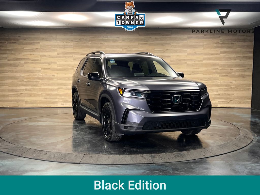 2025 Honda Pilot Black Edition AWD's photo