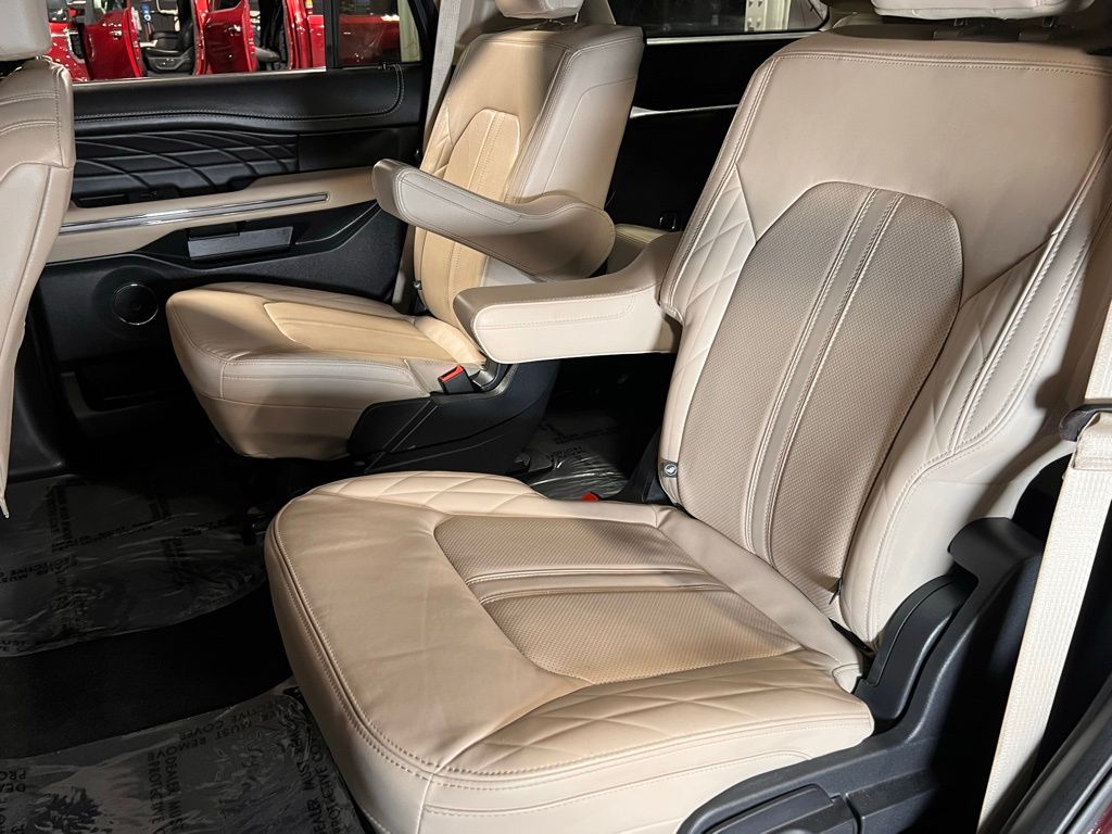 2023 Ford Expedition Platinum - Photo 15