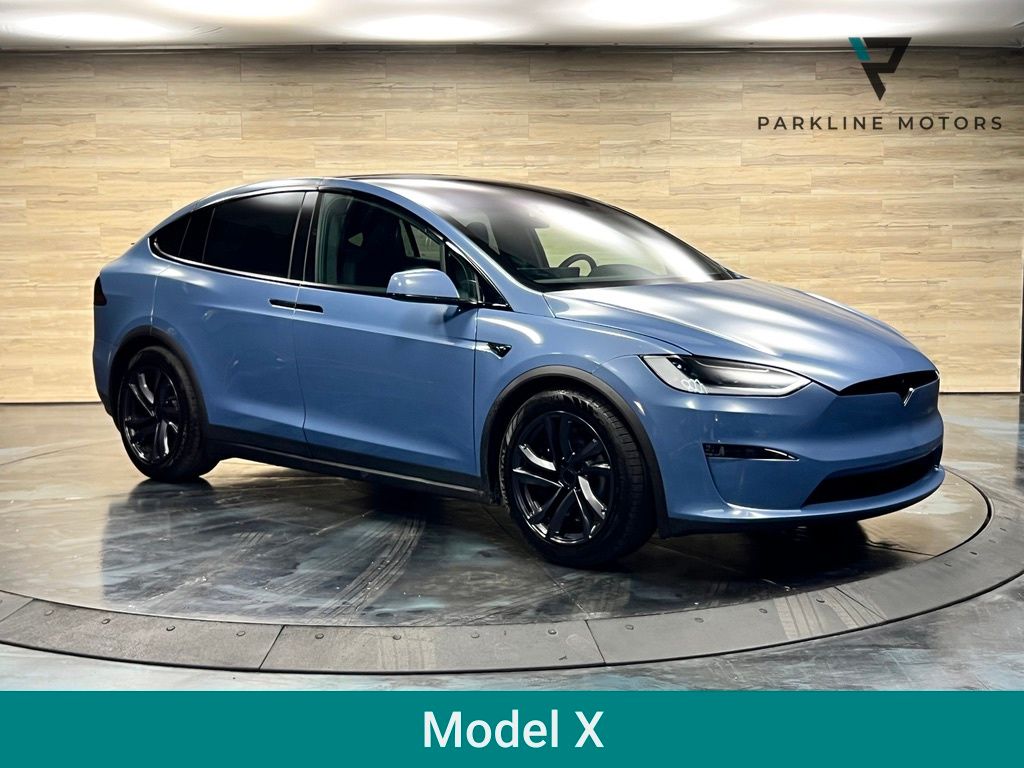 2026 Tesla Model X Long Range's photo